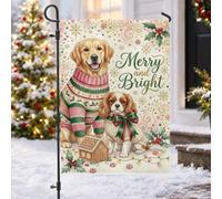 Merry And Bright Dog Drapeau de Noël avec citation de chien 30,5 x 45,7 cm | Golden retriever, drapeau de pelouse, épagneul cavalier King Charles, maison en pain d'épices, baies de houx