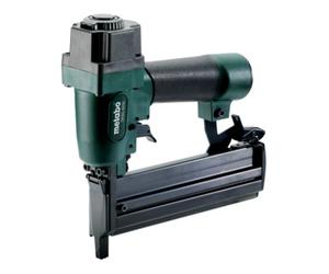 Metabo Agrafeuse cloueuse pneumatique Metabo DKNG 40/50 ; coffret plastique Quantité:1
