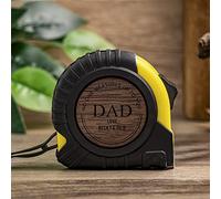 Mètre ruban personnalisé, mètre ruban gravé, cadeau pour papa, grand-père, cadeau de fête des pères, personne ne mesure jusqu'à vous, Loved Beyond Measure (bois de noyer)