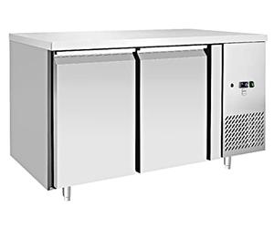 METRO Table réfrigérée GCC2100, inox, 136 x 70 x 85 cm, 215 L, froid ventilé, 250 W, avec serrure, argenté