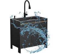 Meuble d'évier de cuisine commercial avec robinet en acier inoxydable. Meuble de buanderie robuste pour restaurant, utilisation en intérieur/extérieur, design élégant et durable pour un nettoyage
