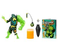 MGA Entertainment Ninjombie Action Figure Haz Mat - Comprend 1 Arme de Combat, 1 seringue de bave et Un Baril de bave, Jouets Ninja pour garçons et Filles