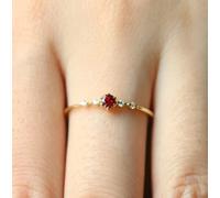 Mignon Dainty Bague de fiançailles en or 14 carats avec rubis pour femme Taille 5-10, US 7, Zircone, or, pierre précieuse, métal