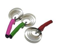 Mikikit Peigne à Curry Acier Inoxydable pour Chevaux avec Poignée Ergonomique Étrille à Ressort Réversible pour Toilettage Couleur Aléatoire Couleur Aléatoire Couleur Aléatoire