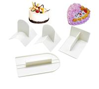 Mikinona Grattoir à Gâteau Lisseur à Fondant 4 Pièces Plastique Blanc Ensemble De Spatules Pâtisserie pour Décoration Professionnelle De Gâteaux Et Fondant Usage La Cuisine Pâtisserie