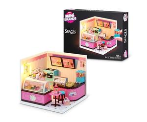 Mini Brands Mini Spaces Sweet Scoop LED Ice Cream Shop Playset de ZURU | Kit DIY Mini Spaces a construire, scene boutique glaces miniature lumineuse, exposer miniatures Mini Brands