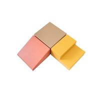 Mini coin d'escalade en mousse rose pastel