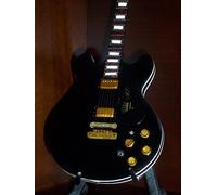 Mini Guitar BB KING 80th Birthday Edition LUCILLE Display by Mini Guitars