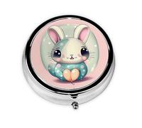 Mini pilulier rond rose dessin animé, léger et portable, avec 3 inserts en plastique, convient pour le transport dans les poches ou les portefeuilles.