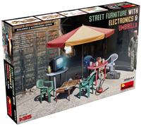 Miniart MIN35647 1:35-Street Furniture w/Electronics & Umbr Scale Model kit, Mol