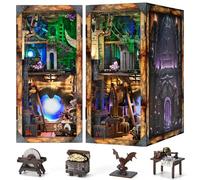 MiniCity Lame et Magie, Book Nook Kit, Puzzle 3D en Bois avec éclairage LED | 18 × 11 × 23 cm; maquette de 220 pièces avec LED, cache-poussière; colle, outils et notice illustrée; 6-8 h, dès 14 ans.