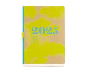 Miquelrius Agenda 2025, agenda annuel 155 x 213 mm, un jour par page, couverture cousue en carton kraft, papier durable 100 g/m², gomme porte-stylo, catalan, anglais et portugais, nuages