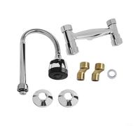 Mitigeur d'évier de cuisine mural à deux poignées avec bec rotatif à 360°, entraxe réglable de 150 mm, construction en alliage de zinc, finition chrome poli pour