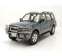 Mitsubishi Pajero V73 Vert Modèle Auto 1:18 Sun Star