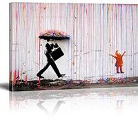 MJEDC Banksy Images sur toile Kid Playing in Colorful Rain Graffiti Street Art Impression sur toile prête à l'emploi sur châssis Décoration murale XXL 60 x 110 cm