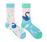 Mmyzao Chaussettes amusantes unisexes 35-46 - Motifs asymétriques gauche et droite - Motifs variés dans les domaines des animaux, de la nourriture, du sport et de l'art, Cygne., 35-46