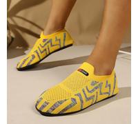 Mocassins décontractés pour homme avec un design à enfiler, parfaits pour les promenades de loisirs et la maison, jaune, 44.5 EU