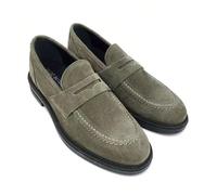 Mocassins en cuir suédé italien fabriqués à la main Ces mocassins en daim de fabrication italienne allient style, confort et rapport qualité-prix. Confectionnés en cuir de vachette 100 % véritable, il