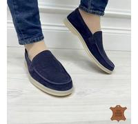 Mocassins italiens en suède fait main en cuir pleine fleur Ces mocassins en daim de fabrication italienne allient style, confort et rapport qualité-prix. Confectionnés en cuir de vachette 100 % vérita