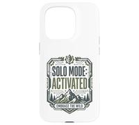 Mode Solo activé Embrace Wild Mountain Randonnée Aventure Coque pour iPhone 15 Pro