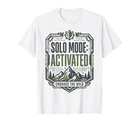 Mode Solo activé Embrace Wild Mountain Randonnée Aventure T-Shirt