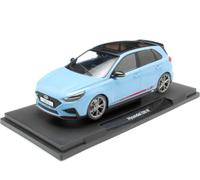 Modèle échelle compatible avec Hyundai i30 N Light Blue 1:18 MODELCARGROUP MCG18503