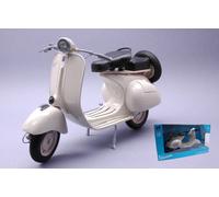 MODÈLE MOTO SCOOTER STATIQUE NEW RAY VESPA PIAGGIO 150 VL1T 1963 IVOIRE 1:6