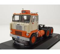 Modèle Réduit Ixo Models 1:43 De La Tracteur Blanc 7400 1960 Beige Orange