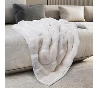 Mon Chateau - Jeté réversible en Fausse Fourrure de Luxe pour canapé ou lit - Couverture en Peluche Douce et Confortable pour Dormir ou décorer la Maison, 152,4 x 177,8 cm (Ivoire)