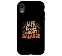 Monocycle Vintage drôle Saying of Life is All About Balance Coque pour iPhone XR