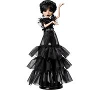 Monster High Mercredi Addams en Tenue de Bal Poupée à Collectionner vêtue d’Une Robe Gothique Noire inspirée de la scène de Danse, Accessoires de qualité et Socle pour poupée, HXJ03