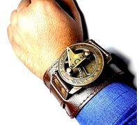 Montre-bracelet en laiton fait à la main de 5,1 cm avec cadran solaire - Style antique steampunk - Cadran solaire en laiton avec bracelet en cuir