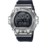 Montre sportive en acier et résine - CASIO - Noire et argentée - Etanche 20 ATM - Mouvement Quartz