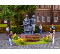Monument aux morts 1914-1918 et 1939-1945 - VOLLMER 48286 - HO 1/87