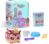 Cookeez Makery Freezy Cakez. Prépare et décore Un gâteau en Peluche Tout Doux ! Place Ton mélange dans Le frigo : Une Peluche parfumée, frissonnante et Interactive apparaîtra.