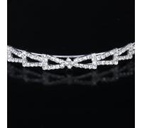 mophrati Charmant anneau de mariage en alliage argenté orné de strass, idéal pour fiançailles, bals fin d'année et occasions spéciales. Couleur principale : argent. Circonférence : environ 38 cm /