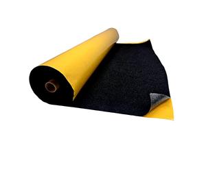 Moquette adhésive noire avec une largeur de 148 cm pour tapisser les voitures, camionnettes, bateaux et autres. Se vend par mètres