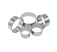 Moule à biscuits rond en acier inoxydable (lot de 5) for la découpe de la pâte à raviolis et autres gourmandises. Idéal for la pâtisserie et la confection de biscuits, gâteaux et autres pâtisseries.