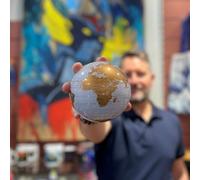 Mova globe terre blanche et or