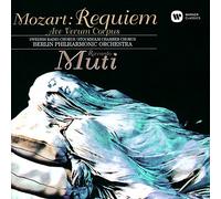 Mozart:Requiem & Ave Verum Co [Import allemand]