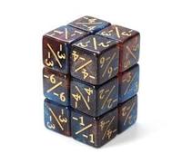 MTG Lot de 24 compteurs de dés - Jetons de compteur de vie 1/-1 avec sac de rangement gris - Dés D6 vibrants, dés parfaits de 16 mm pour MTG, JCC et jeux de cartes (paillettes rouges et bleues)