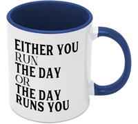 Mug à café original « Soit tu maîtrises ta journée, soit elle te maîtrise » en céramique imprimée recto verso, 325 ml (11 oz), idéal comme cadeau pour maman, papa, un ami, un conjoint ou une épouse.