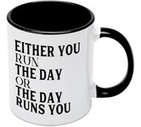 Mug à café original « Soit tu maîtrises ta journée, soit elle te maîtrise » en céramique imprimée recto verso, 325 ml (11 oz), idéal comme cadeau pour maman, papa, un ami, un conjoint ou une épouse.