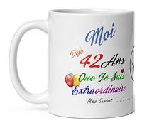 Mug anniversaire 42 ans humour quarante deux ans modeste drole tasse haute qualité idée cadeau rigolo quarantaine fete Noel homme femme ami collegue copain pote famille