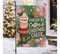 Mug avec citation « Coffee And Christmas Cheer » - Drapeau de jardin - 30,5 | Pile de tasses, drapeau de pelouse, biscuit en pain d'épices, boules disco, feuilles de houx, flocons de neige d'hiver