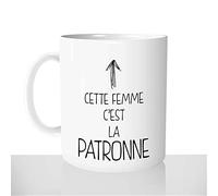 Mug-Cadeau C'est La Patronne - Tasse Idée Cadeau Original Femme Collègue Patron Boulot Métier Travail - Noël Anniversaire