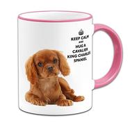 Mug fantaisie Keep Calm and Hug A Cavalier King Charles Spaniel (rubis) - Poignée et bord roses