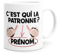 Mug Humour Personnalisable Prénom C’est Qui la Patronne Tasse Message drôle Personnalisé. Idée Cadeau Original pour Amie Couple Amoureuse Collègue Femme Sœur Mère pour Anniversaire Noël Fête.