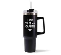 Mug Isotherme 1,2L - Lucie Tu es ma caféine Noir - Bouteille Thermos avec Anse, Paille et Couvercle - Idée Cadeau Gourde Personnalisée Café