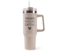 Mug Isotherme 1,2L - Yolande Tu es ma caféine Beige - Bouteille Thermos avec Anse, Paille et Couvercle - Idée Cadeau Gourde Personnalisée Café